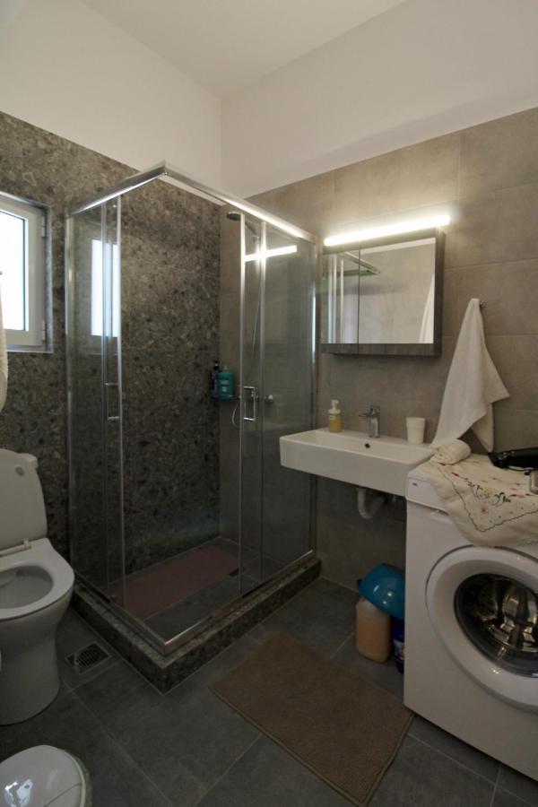 Luxury Flat In Hilton, Central Athens, 3' Metro, Vfm! Buitenkant foto